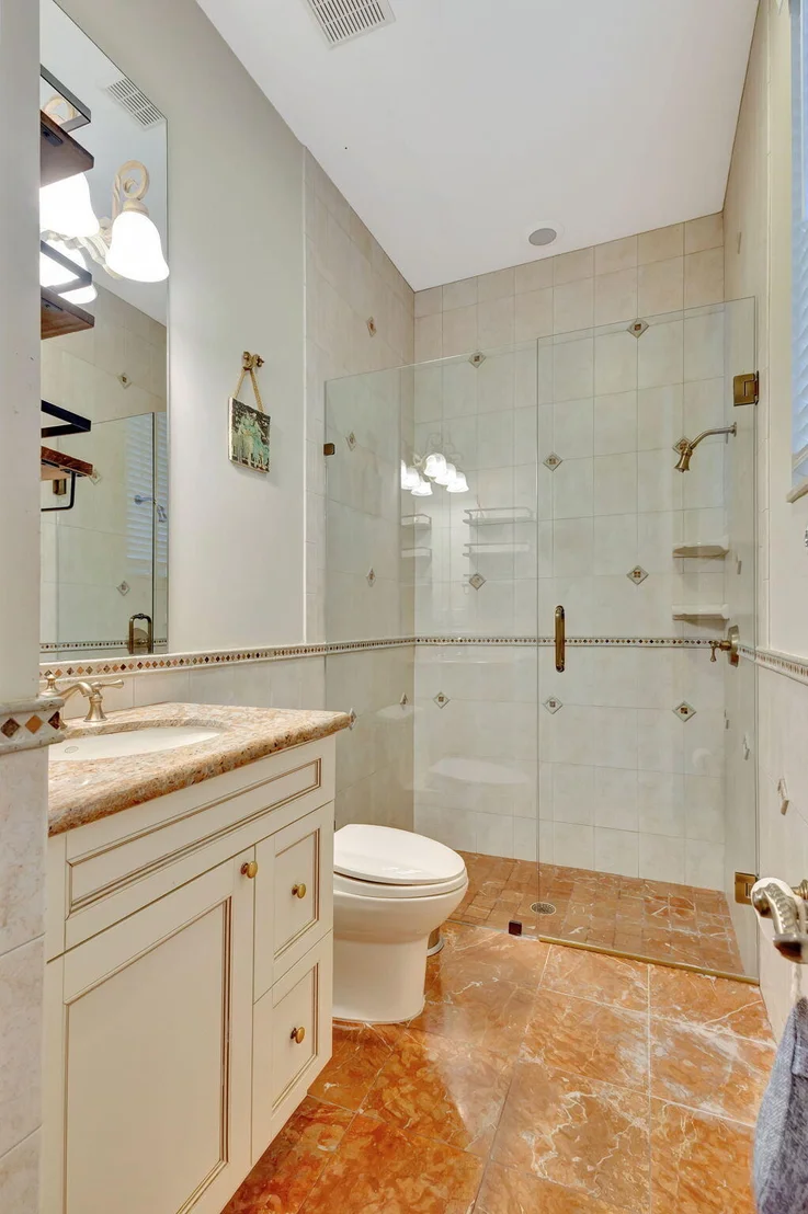 Photo of 2330 Tecumseh Circle