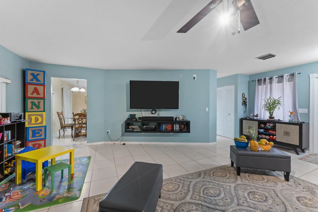 Photo of 56 W Rubber Tree Drive