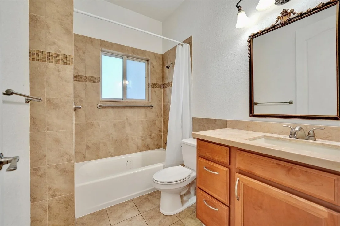 Photo of 49 SE 6th Street