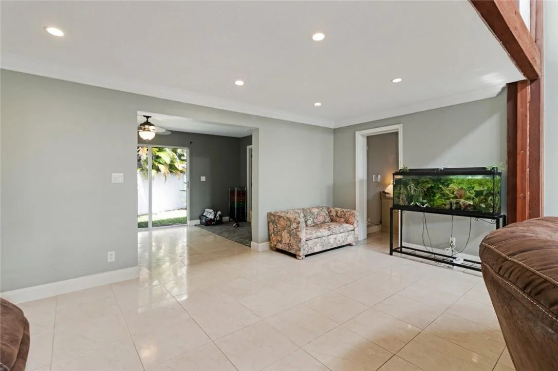 Photo of 8067 Buttonwood Creek