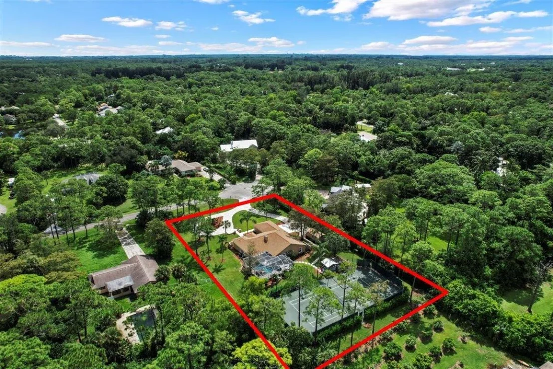 Photo of 17549 Bridle Lane