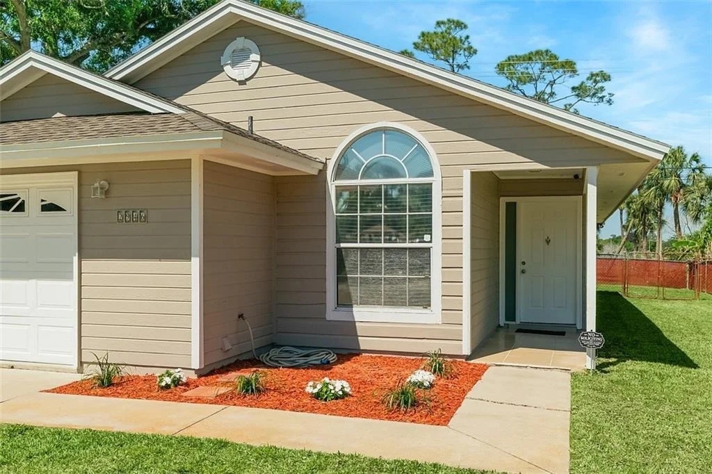 Photo of 2946 1st Lane