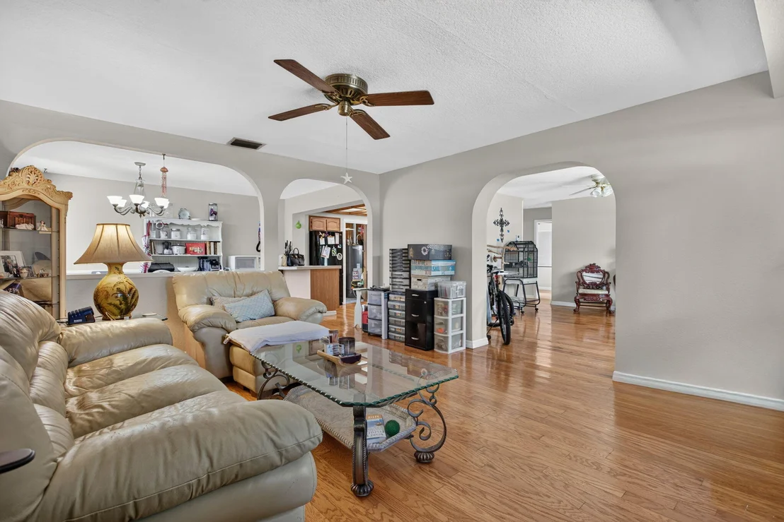 Photo of 2750 NE 9TH Terrace