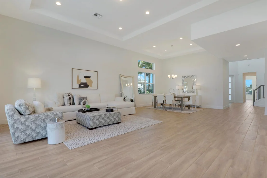 Photo of 9194 Crestview Circle
