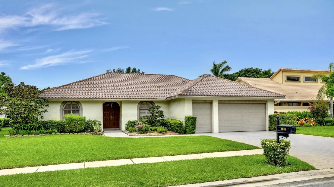 Photo of 10134 Canoe Brook Circle