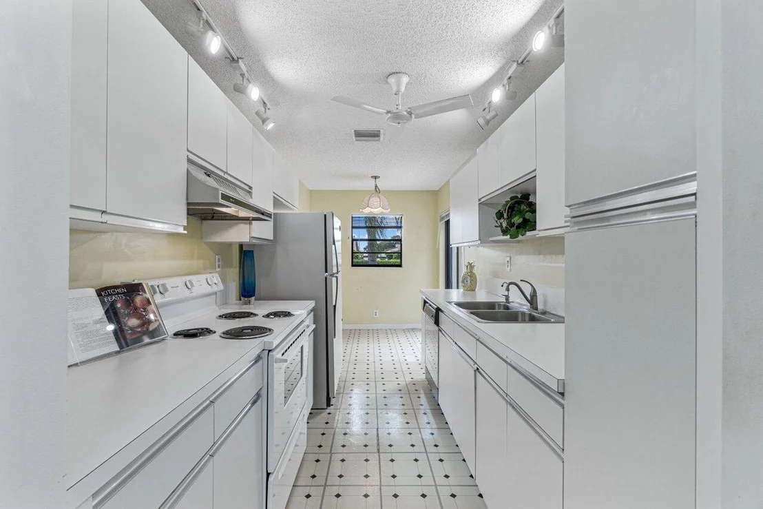 Photo of Unit B at 13923 Nesting Way