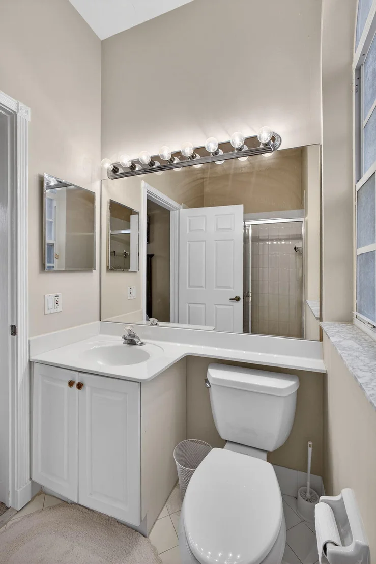 Photo of 2085 Chagall Circle