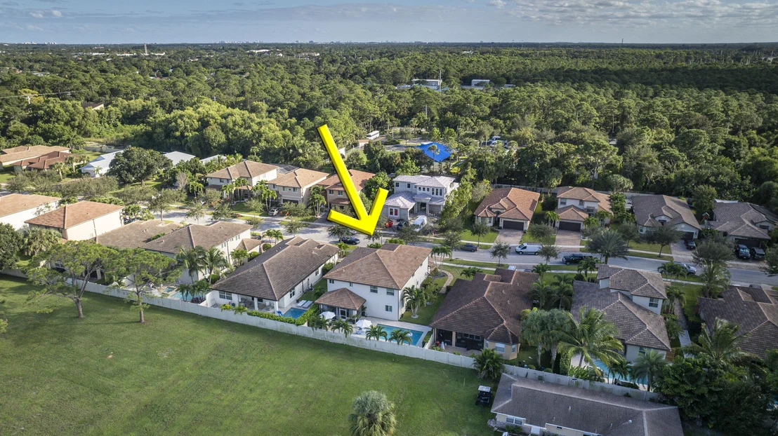 Photo of 7131 Limestone Cay Road