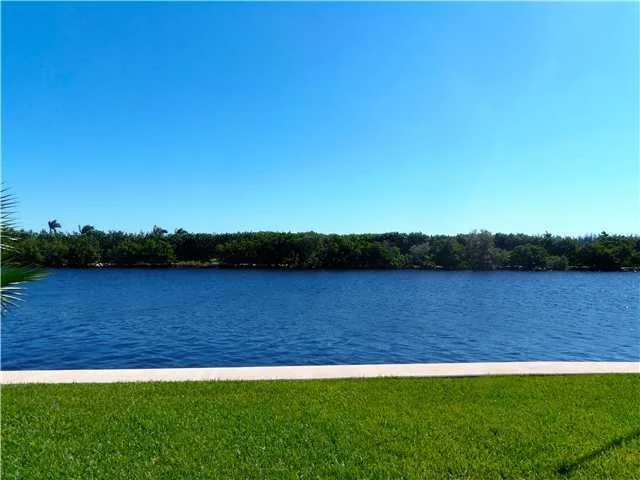 Photo of 960 Indigo Point