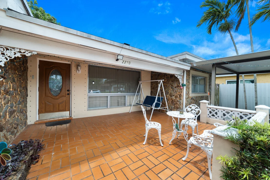 Photo of 2210 Everglades Drive