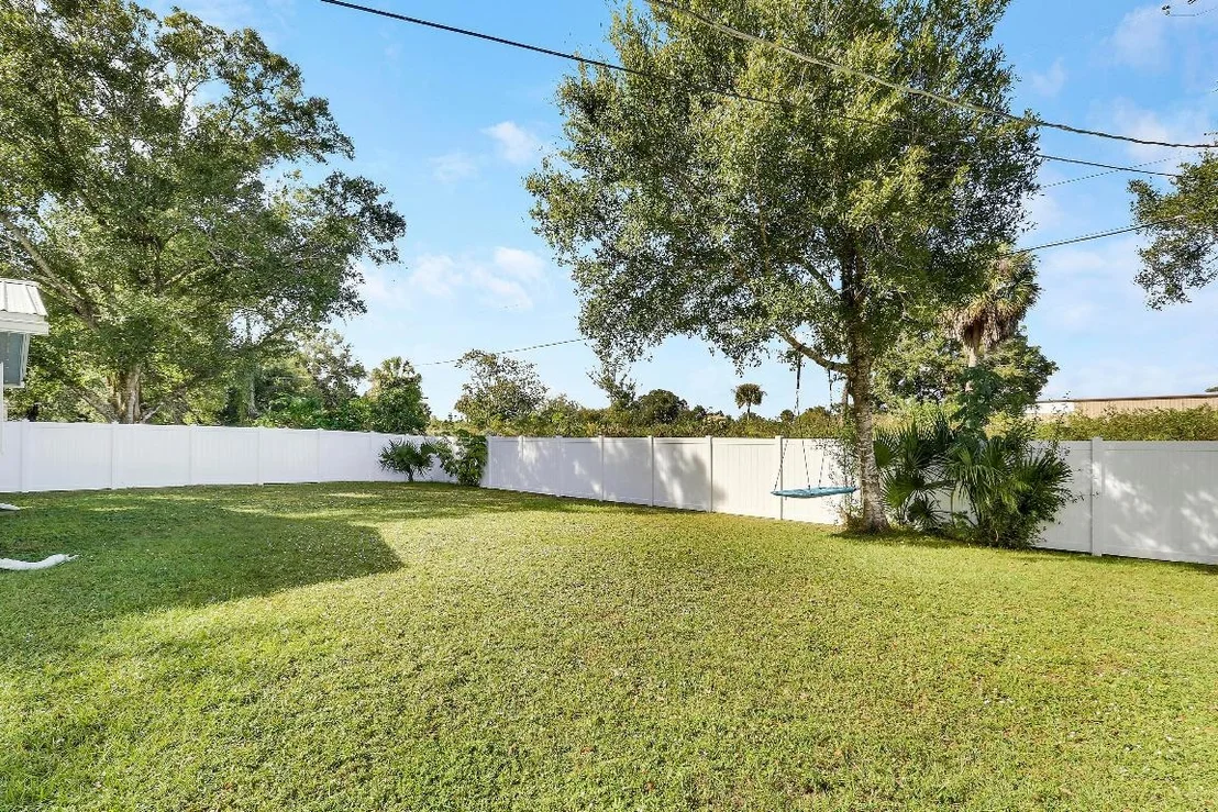 Photo of 1002 NW 7th Street
