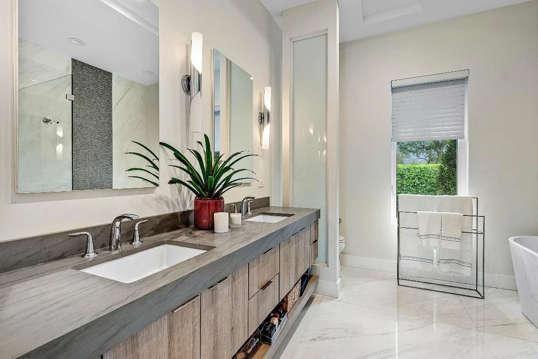 Photo of 217 Gulfstream Boulevard