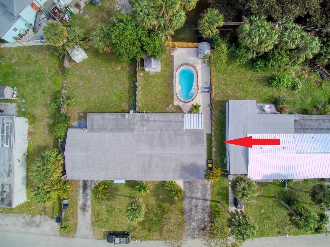 Photo of 411 SE Fini Drive