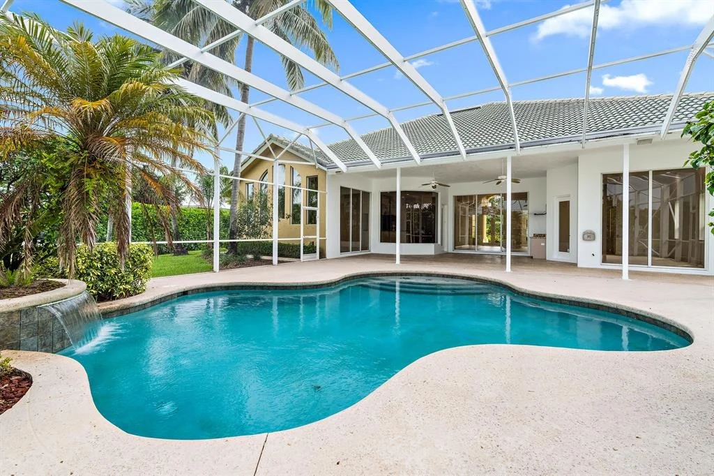 Photo of 18585 Lakeside Gardens Drive