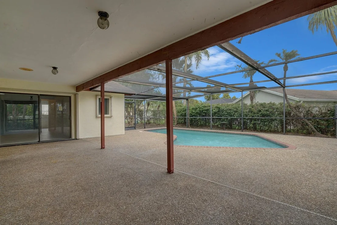 Photo of 7010 NW 22nd Way