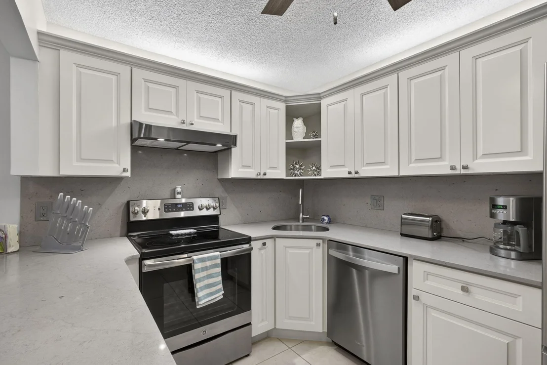 Photo of Unit B2 at 301 Pine Ridge Circle