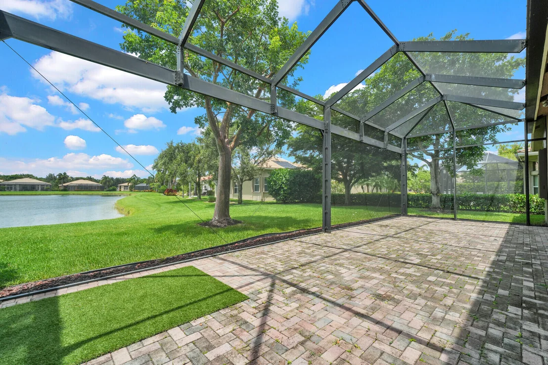 Photo of 10469 Whitewind Circle