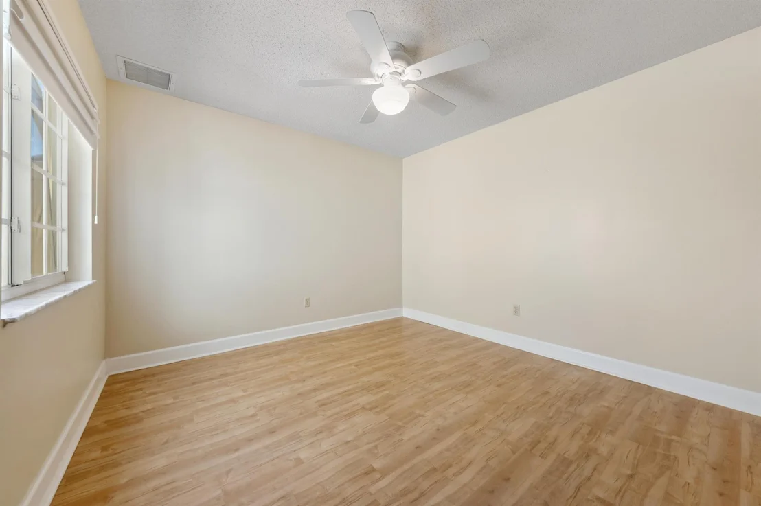 Photo of 12861 Meadowbend Drive