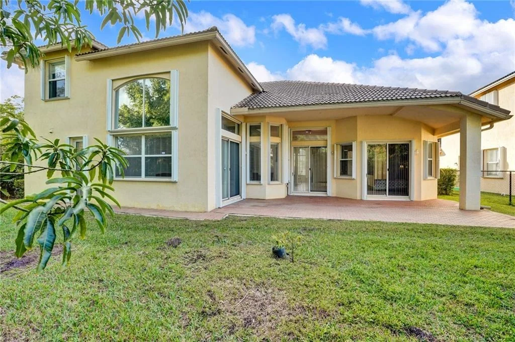 Photo of 7102 Pinecreek Way