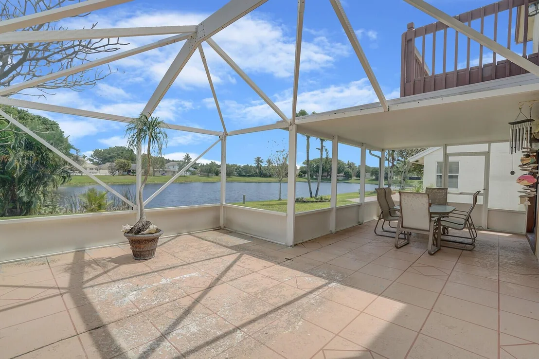 Photo of 1836 Edgewater Drive