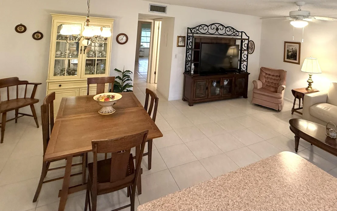 Photo of Unit B at 200 Pine Point Drive