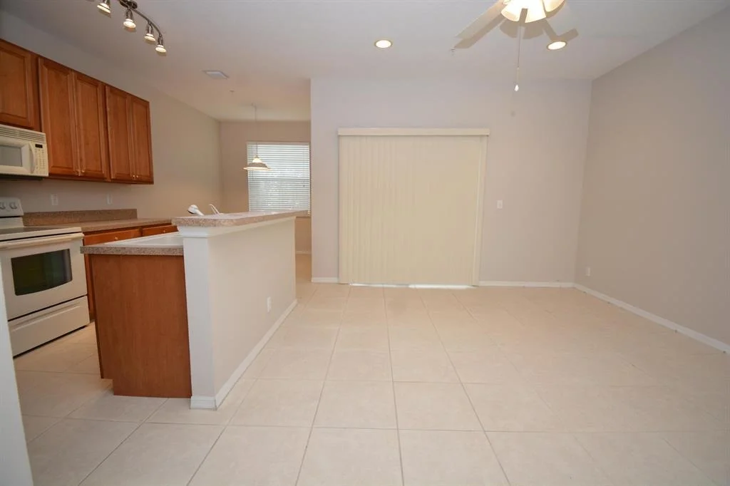 Photo of Unit G at 110 Lighthouse Circle