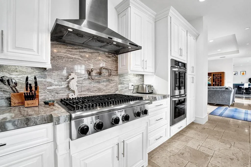 Photo of 2340 NE 47TH Street