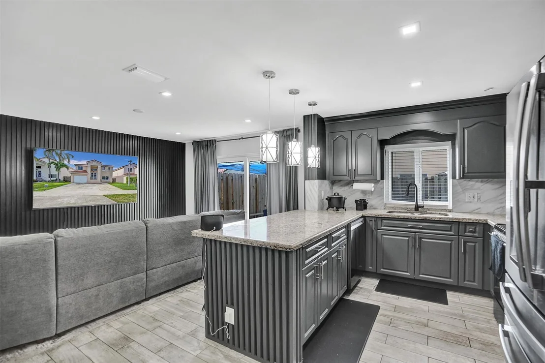 Photo of 7375 Cypress Drive