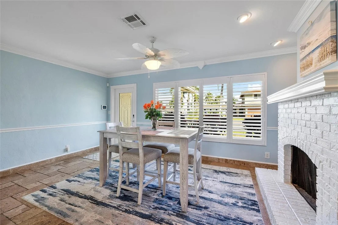 Photo of 731 SE 4th Avenue