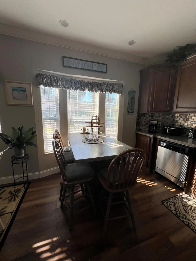 Photo of 6601 SE 51st Street