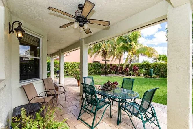 Photo of 2352 Thomson Way