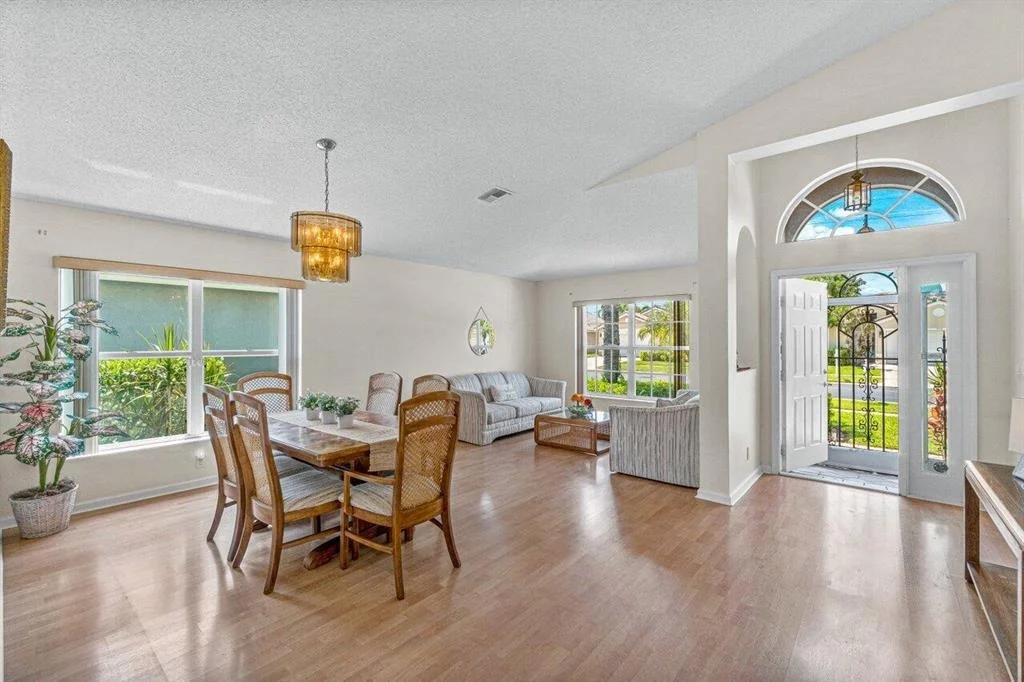 Photo of 8069 Palm Gate Drive