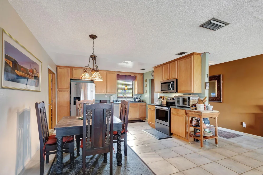 Photo of 9506 SE River Terrace