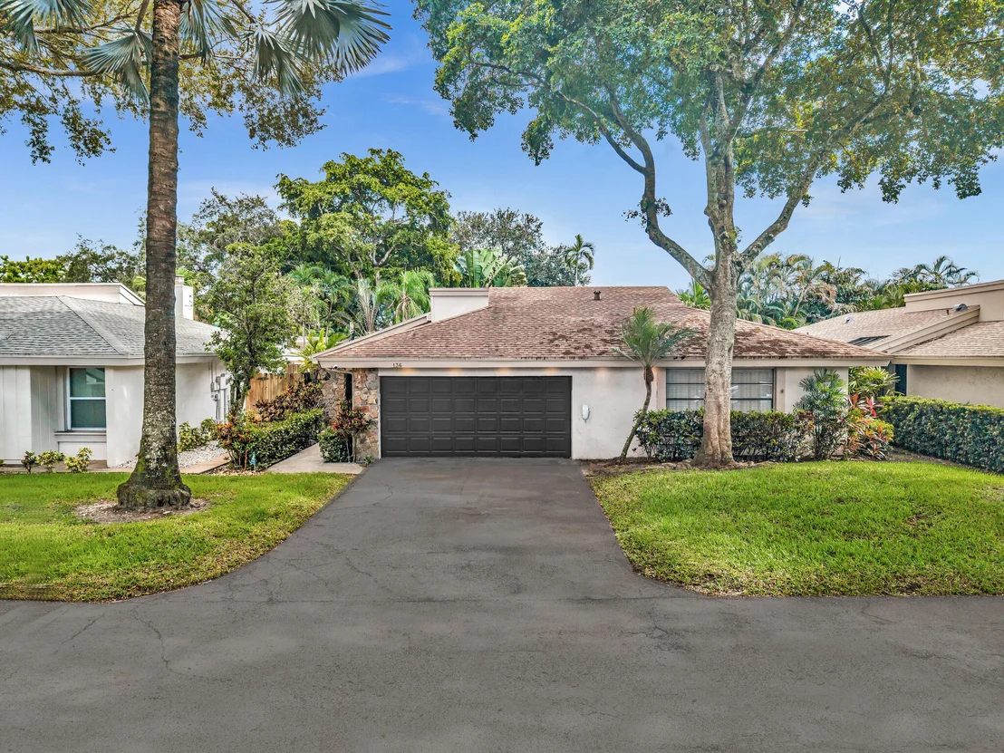 Photo of 136 GREENS Road
