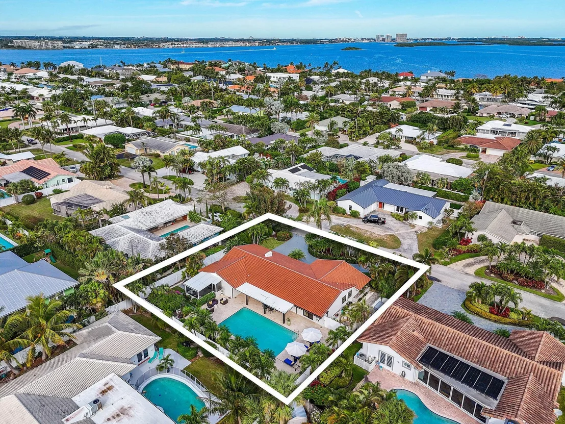 Photo of 1191 Dolphin Road