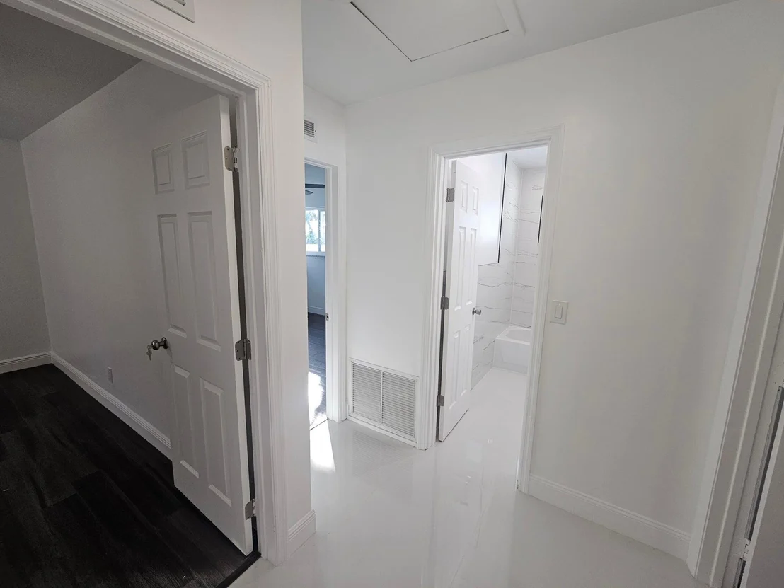 Photo of 1124 Yale Drive