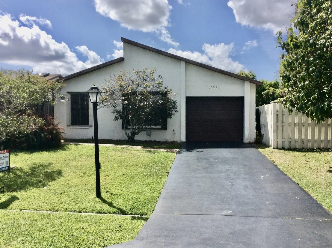 Photo of 5214 Minto Road