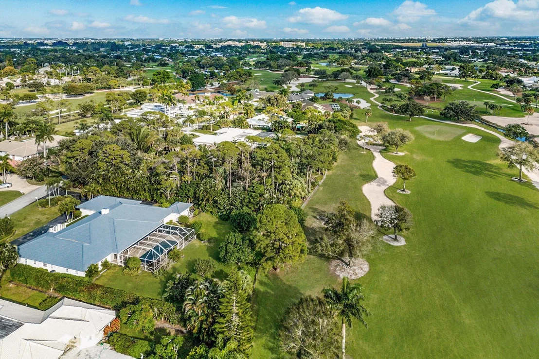 Photo of 650 Atlantis Estates Way