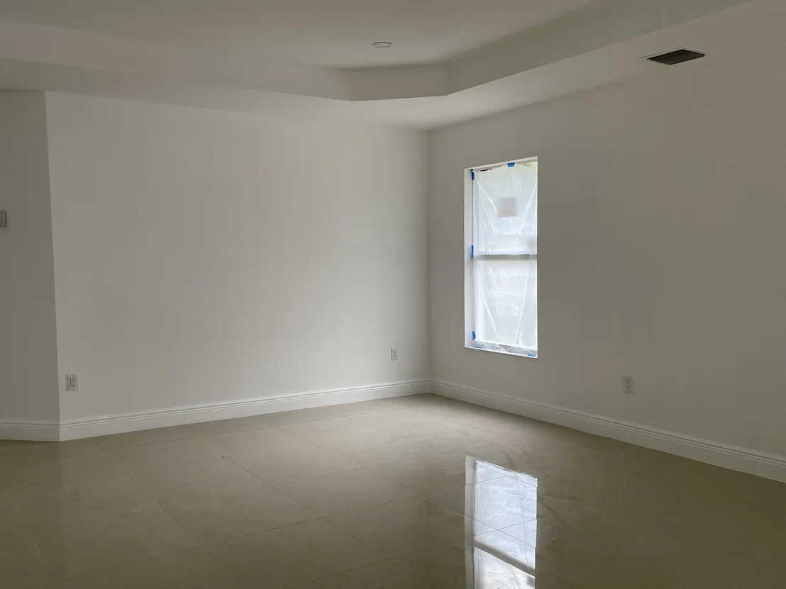 Photo of 5905 Morrison Avenue