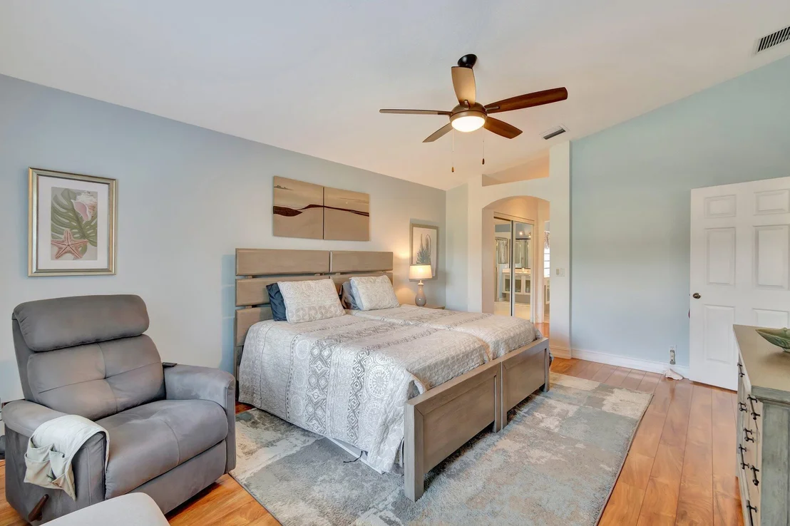 Photo of 7365 Lugano Drive