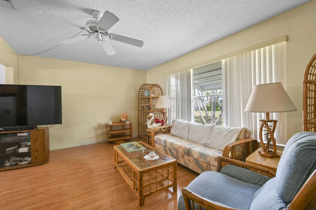 Photo of 160 Banyan Circle