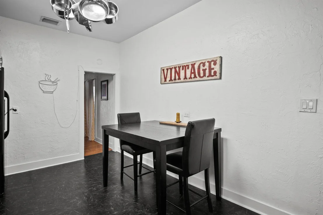 Photo of 525 N E Street