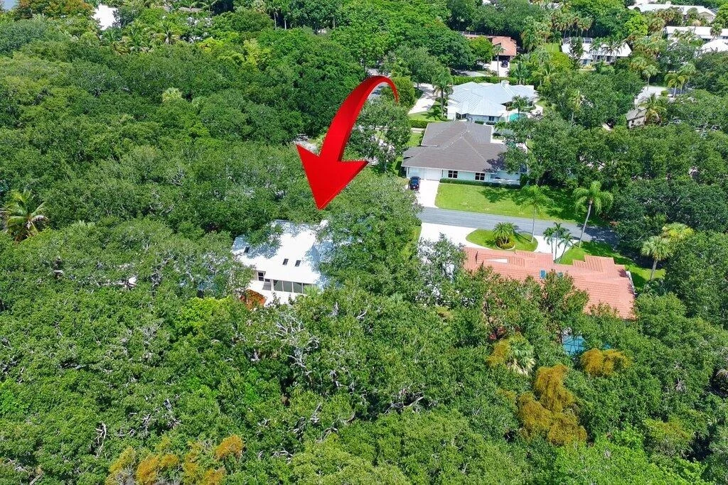 Photo of 15 HERITAGE Way