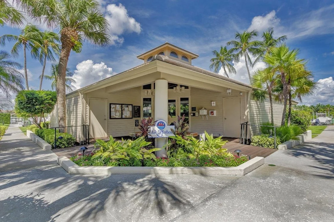 Photo of 25 Grand Bay Circle