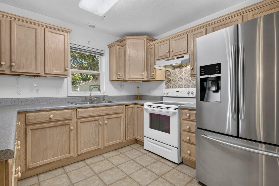 Photo of 2546 SE 27th Street