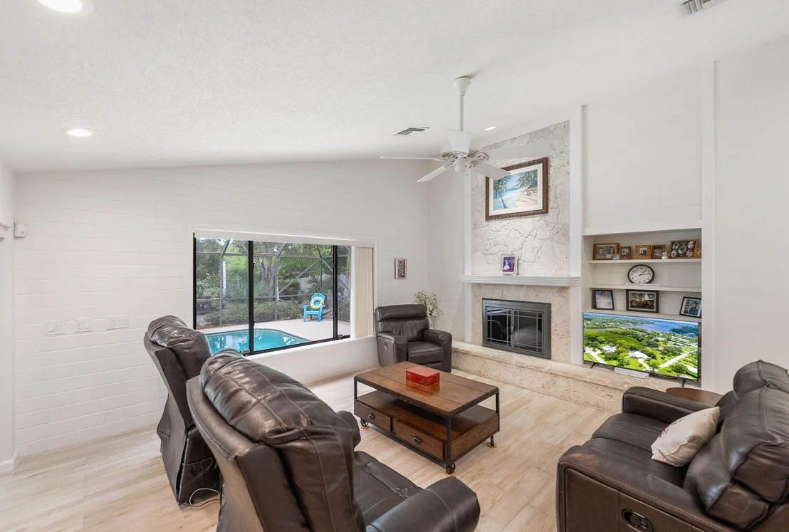 Photo of 17982 Tidewater Circle