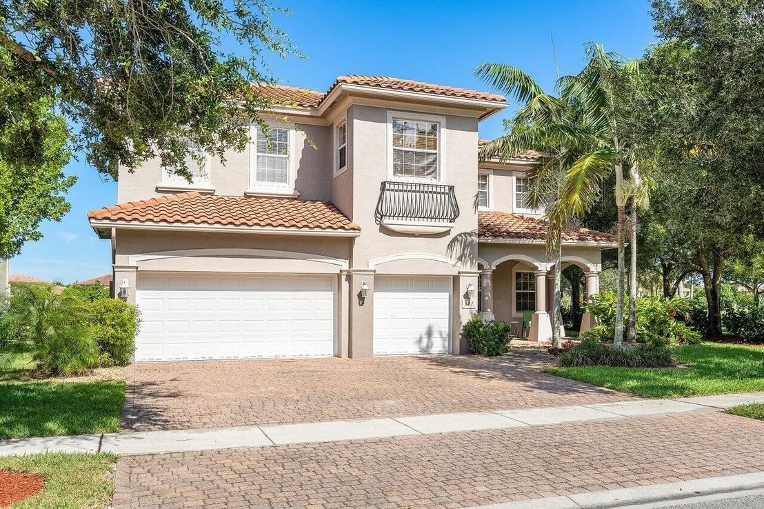 Photo of 482 Cresta Circle