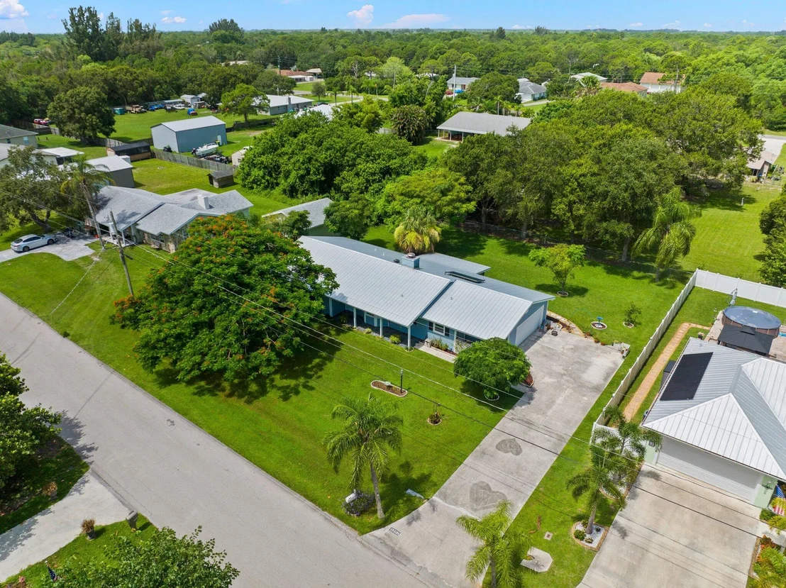 Photo of 5201 Seagrape Drive