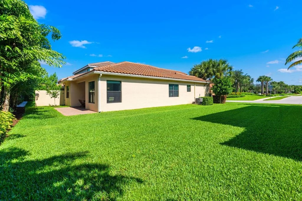 Photo of 8098 Rainforest Jasper Lane