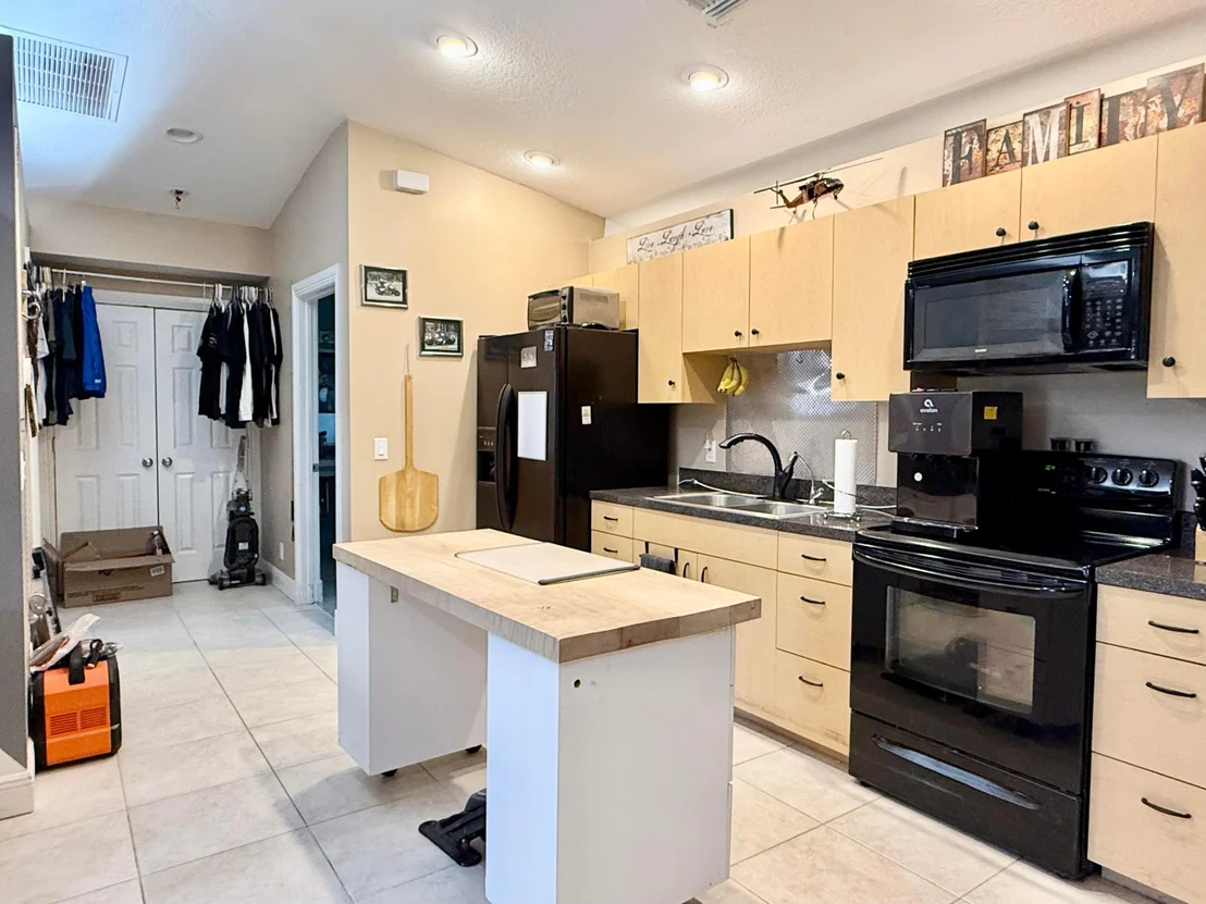 Photo of 16283 Alexander Run